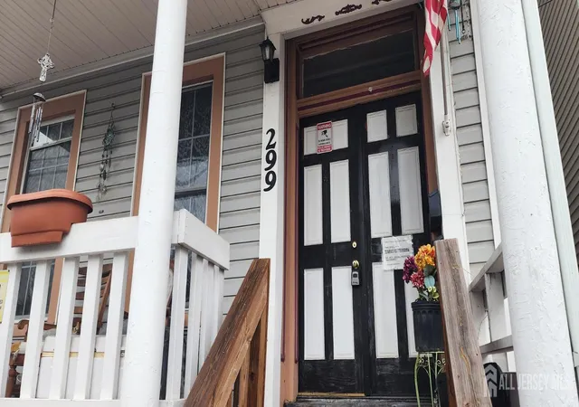 Photo 3 of House for sale at 299 Townsend St, New Brunswick, NJ 08901 | MLS# 2616257R | Listing updated on 2026-07-04