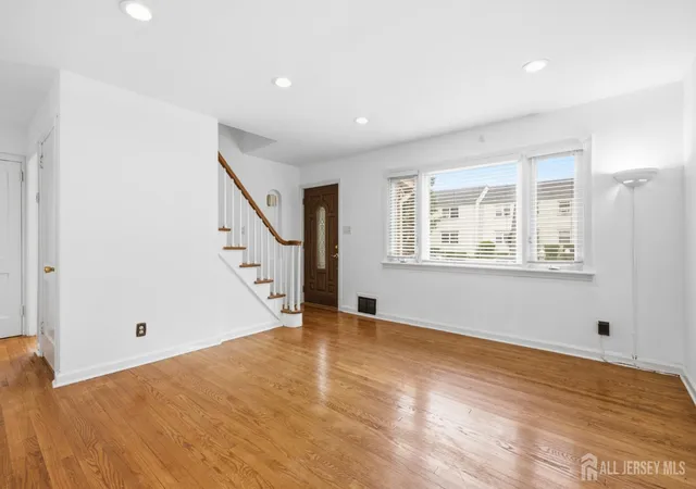 4th image of 1026 Bashford Ave, Union, NJ 07083 | MLS# 2700603R