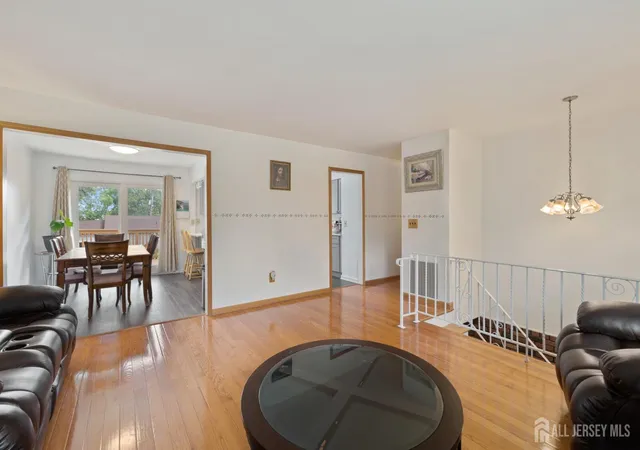 Photo 4 of Single family home for sale at 6 Michelle Ct, Ewing, NJ 08628 | MLS# 2606462R | Listing updated on 2026-03-19