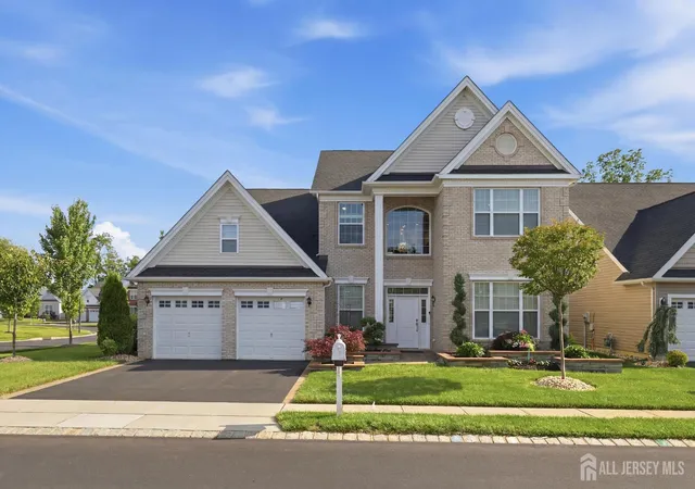 Homes for sale in Monroe, NJ | 19 Whistling Straits Dr, Monroe, NJ 08831 | MLS# 2617173R