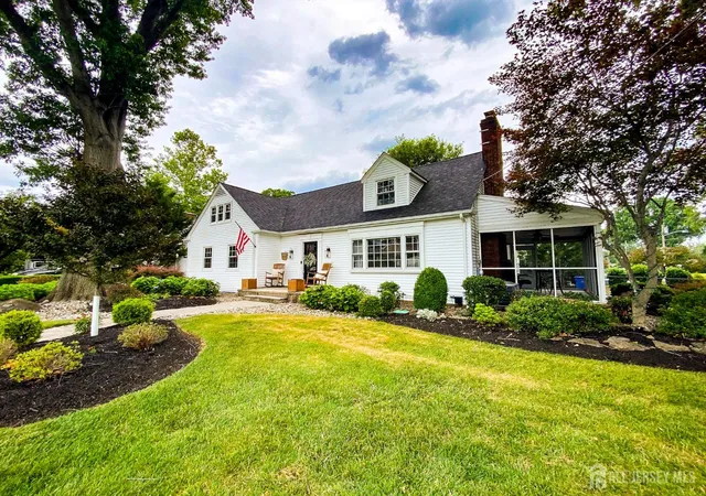 Homes for sale in South Plainfield, NJ | 608 E Hendricks Blvd E, South Plainfield, NJ 07080 | MLS# 2700605R