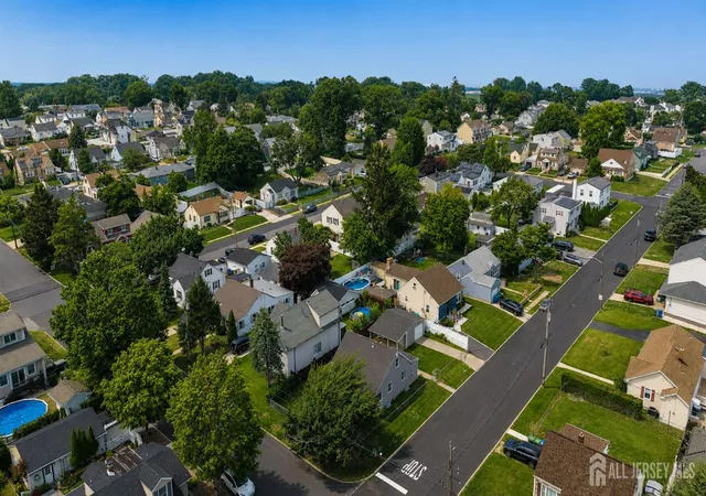 34th image of 327 Woodland Ave, South Amboy, NJ 08879 | MLS# 2701263R