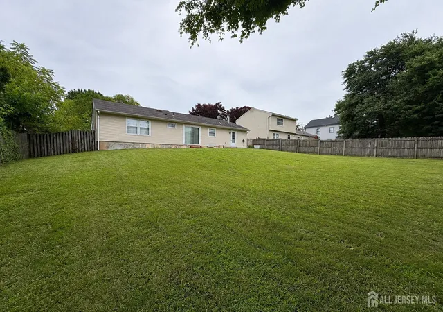18th image of 3 Netherwood Cir, Edison, NJ 08820 | MLS# 2702933R