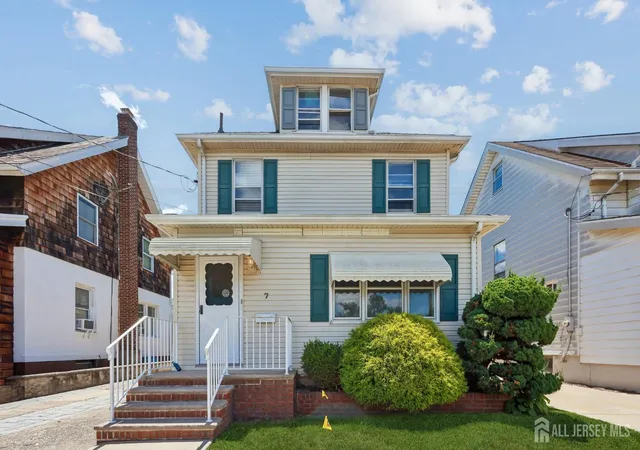 Photo 1 of Single family home for sale at 7 Johnson Pl, South River, NJ 08882 | MLS# 2617380R | Listing updated on 2026-09-25