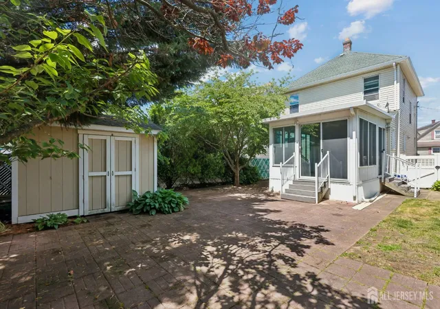 Photo 3 of Single family home for sale at 7 Johnson Pl, South River, NJ 08882 | MLS# 2617380R | Listing updated on 2026-09-25