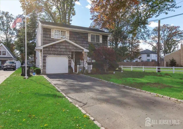 3rd image of 28 Debra Pl, Sewaren, NJ 07077 | MLS# 2703452R