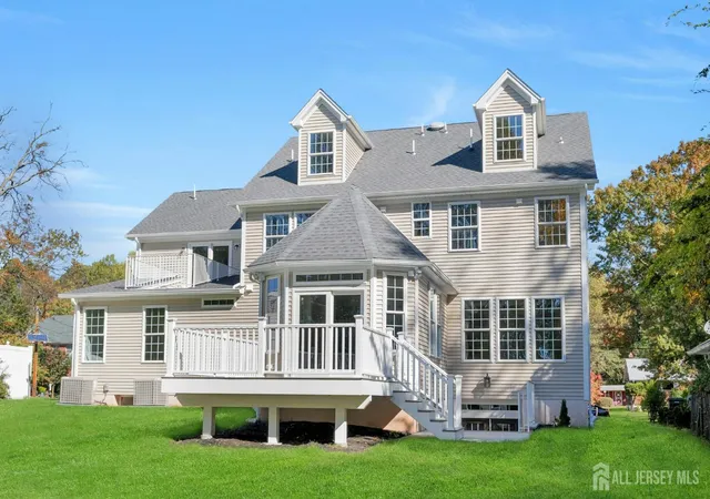 3rd image of 21 King St, Edison, NJ 08820 | MLS# 2617702R