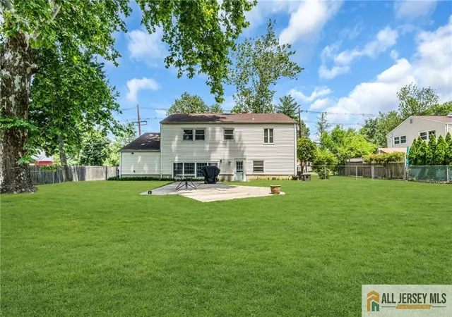 2nd image of 499 Old Stage Rd, Spotswood, NJ 08884 | MLS# 2770181M