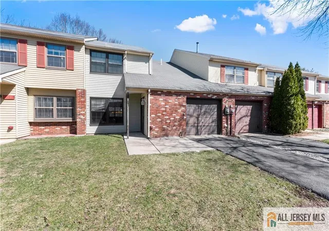2nd image of 16 Adams Ct, East Brunswick, NJ 08816 | MLS# 2661449M