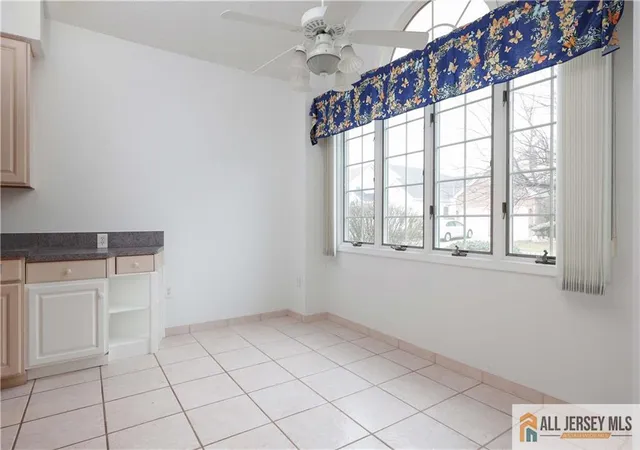 3rd image of 86 Leeds Ln, Monroe Township, NJ 08831 | MLS# 2661573M