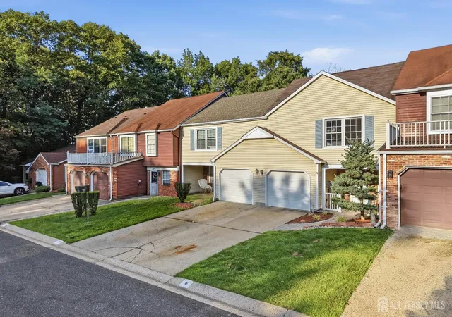 3rd image of 6 Killington Ct, Old Bridge, NJ 08857 | MLS# 2701169R