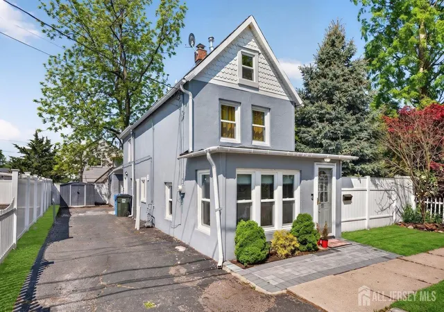 Photo 2 of Single family home for sale at 11 Mary Ave, Fords, NJ 08863 | MLS# 2615451R | Listing updated on 2026-09-28