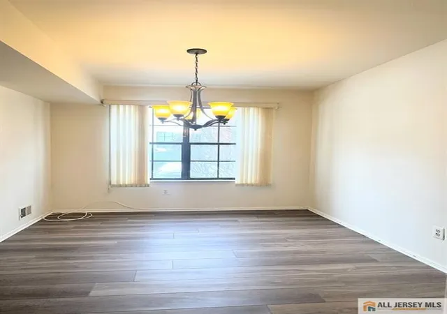 Homes for sale in Edison, NJ | 102 Keystone Ct, Edison, NJ 08817 | MLS# 2661230M