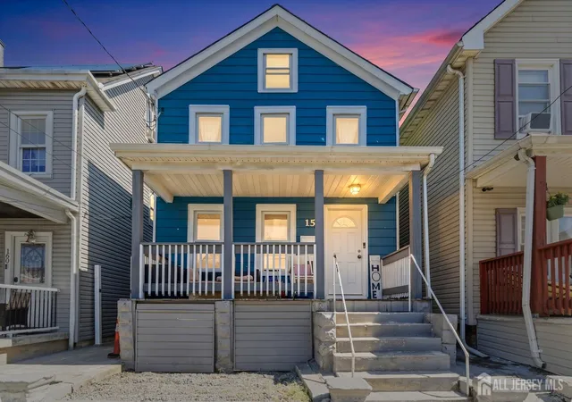 Homes for sale in Perth Amboy, NJ | 158 Gordon St, Perth Amboy, NJ 08861 | MLS# 2617827R