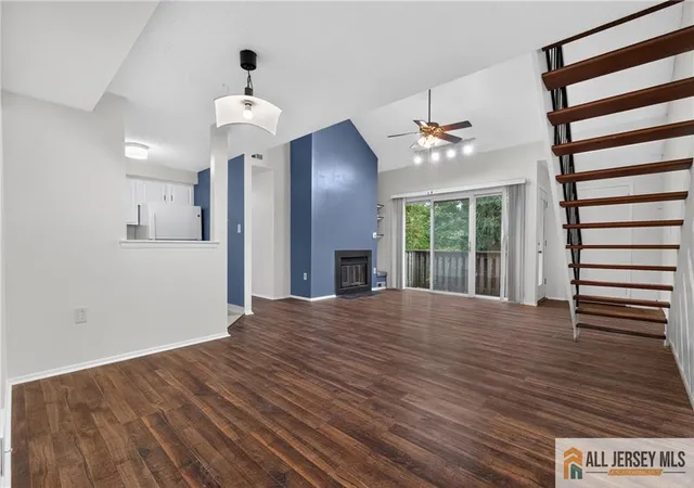 2nd image of 2204 Aspen Dr, Plainsboro, NJ 08536 | MLS# 2770380M