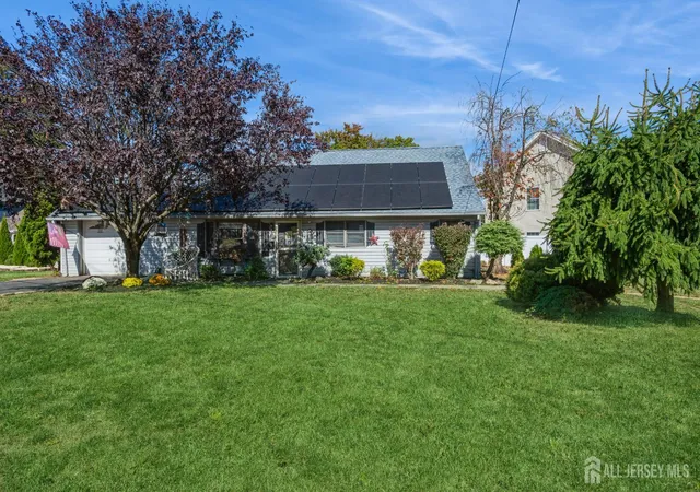 Photo 3 of Single family home for sale at 23 Colfax Rd, Edison, NJ 08817 | MLS# 2600176R | Listing updated on 2026-06-24