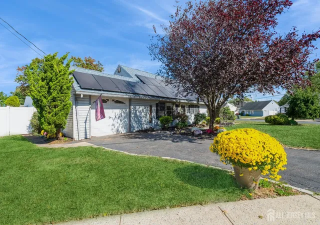 Photo 3 of Single family home for sale at 23 Colfax Rd, Edison, NJ 08817 | MLS# 2600176R | Listing updated on 2026-06-24