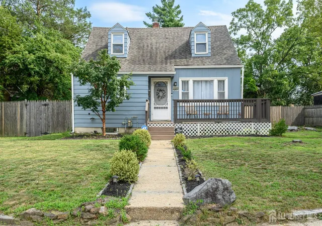 Photo 1 of Single family home for sale at 2010 S Brighton Ave, Clementon, NJ 08021 | MLS# 2702594R | Listing updated on 2026-09-29
