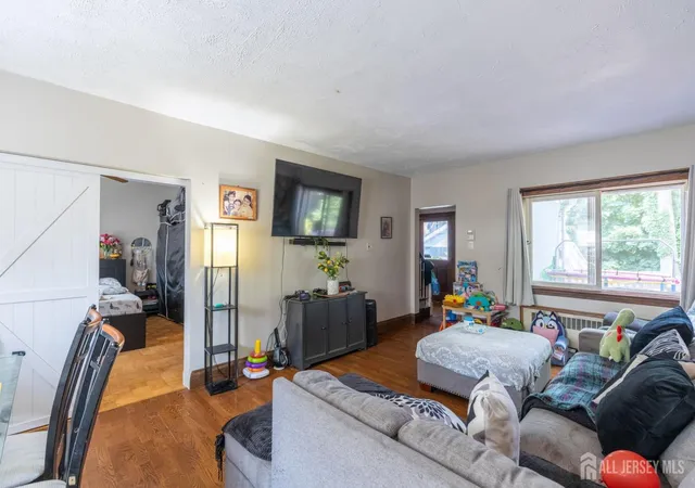 2nd image of 73 Nichol Ave, New Brunswick, NJ 08901 | MLS# 2700897R