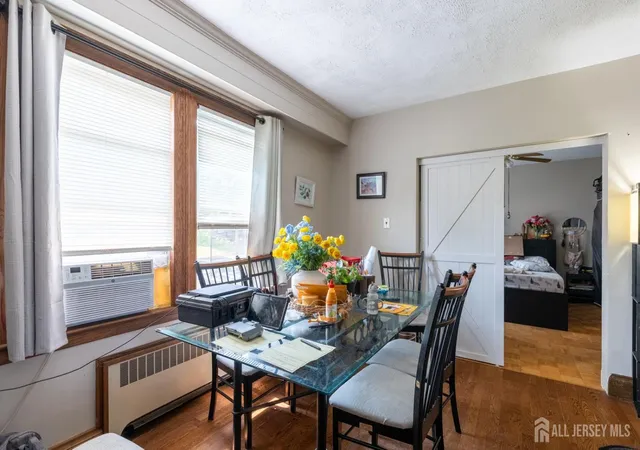 3rd image of 73 Nichol Ave, New Brunswick, NJ 08901 | MLS# 2700897R