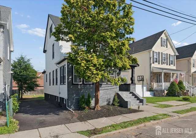 3rd image of 17 Atlantic St, Carteret, NJ 07008 | MLS# 2701479R