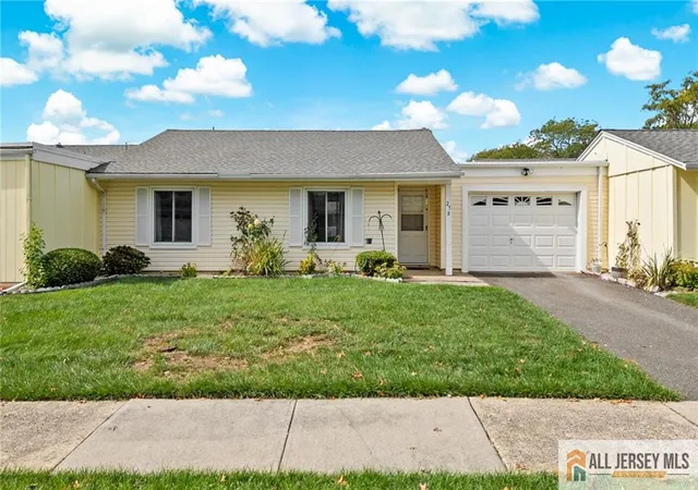 Photo 1 of Condo for sale at 25 Pitman Rd #B, Monroe Township, NJ 08831 | MLS# 2660566M | Listing updated on 2026-04-10