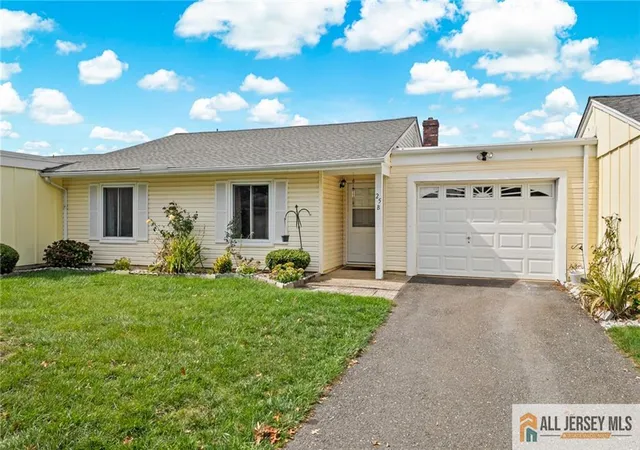 Photo 2 of Condo for sale at 25 Pitman Rd #B, Monroe Township, NJ 08831 | MLS# 2660566M | Listing updated on 2026-04-10