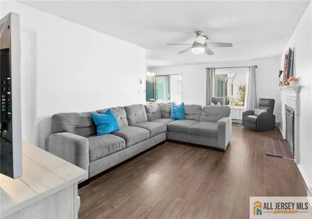 Listing Photo 5 - Condo for sale in building located at 25 Pitman Rd, Monroe Township, NJ 08831 - Unit #B