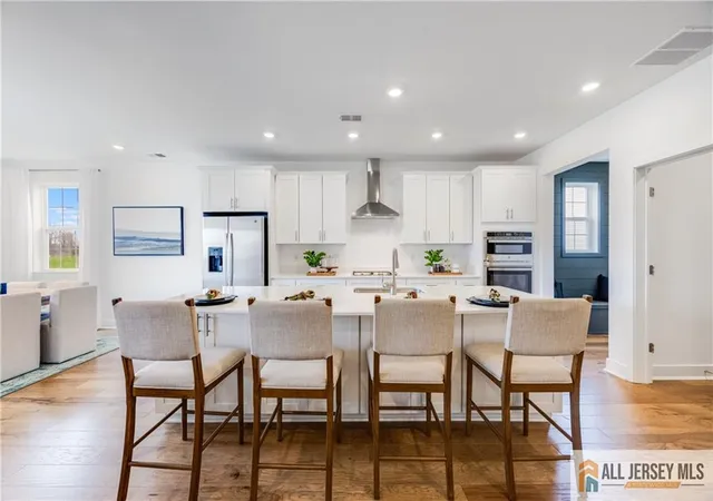 Photo 3 of Single family home for sale at 2 Wembley Ct, Piscataway, NJ 08854 | MLS# 2661510M | Listing updated on 2026-04-05
