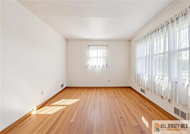 Photo 3 of Single family home for sale at 114 Hamilton Blvd, Piscataway, NJ 08854 | MLS# 2660420M | Listing updated on 2025-11-20