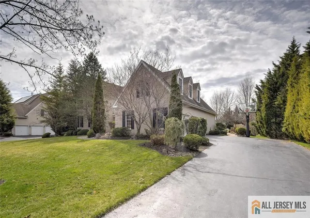 Photo 3 of Single family home for sale at 4 Stone Meadow Ct, Plainsboro, NJ 08536 | MLS# 2661584M | Listing updated on 2026-04-13