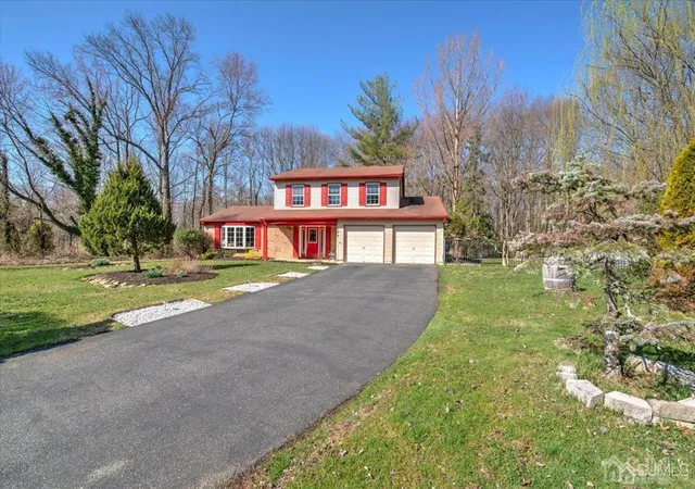 Photo 3 of Single family home for sale at 109 Fawn Dr, Matawan, NJ 07747 | MLS# 2310857R | Listing updated on 2023-09-18