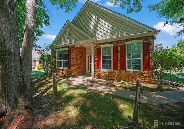 2nd image of 511 Skylark Dr, Monroe Township, NJ 08831 | MLS# 2616514R