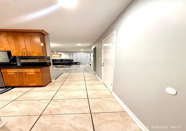 2nd image of 12 Palm Ct, Edison, NJ 08820 | MLS# 2702037R