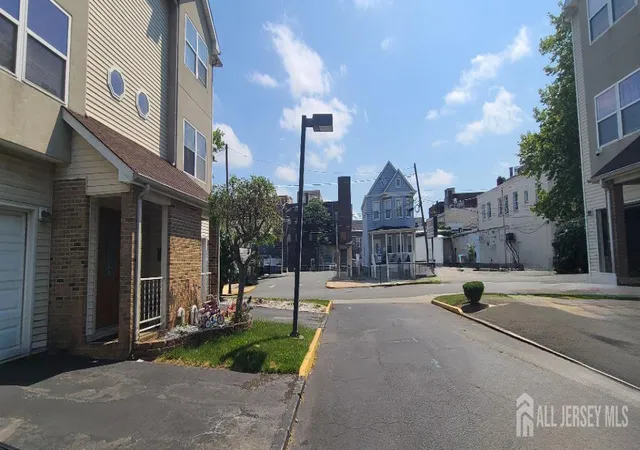 13th image of 110 Jefferson St, Perth Amboy, NJ 08861 | MLS# 2702977R