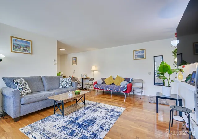Homes for sale in Iselin, NJ | 55 Gill Ln #32, Iselin, NJ 08830 | MLS# 2612465R