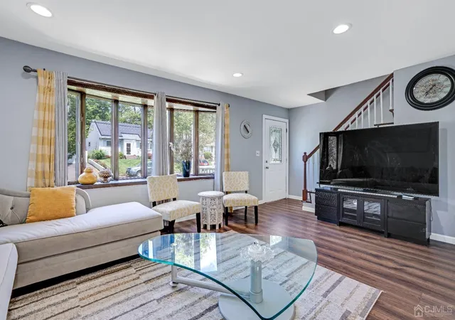 2nd image of 19 Kiva St, Iselin, NJ 08830 | MLS# 2701449R