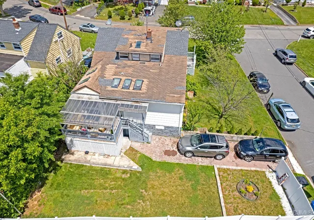 Photo 3 of Single family home for sale at 19 Kiva St, Iselin, NJ 08830 | MLS# 2701449R | Listing updated on 2026-08-03