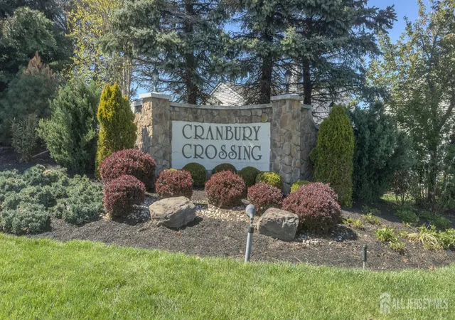 50th image of 70 Vineyard Ct, Monroe Township, NJ 08831 | MLS# 2614794R