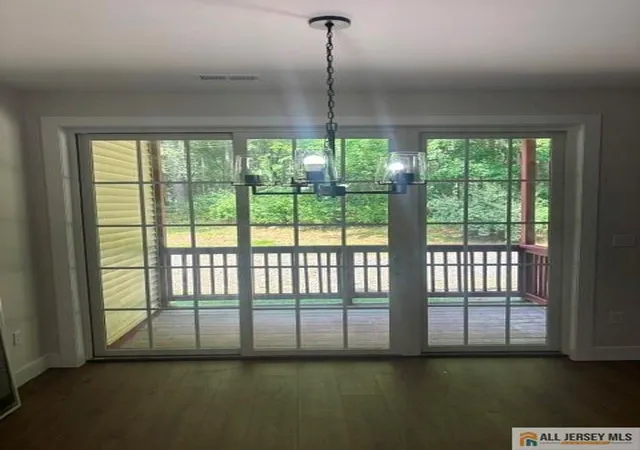 5th image of 6221 Cedar Ct, Monmouth Junction, NJ 08852