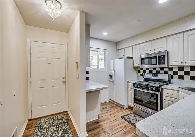 5th image of 12 Tulip Ct, Edison, NJ 08820 | MLS# 2617828R