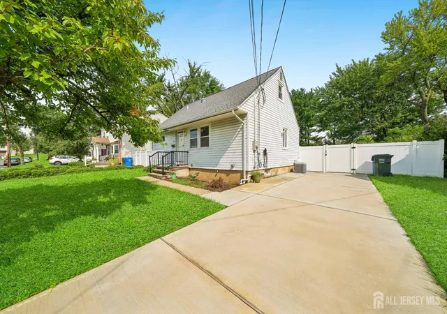 image of 23 W Henry Pl, Iselin, NJ 08830 | MLS# 2702210R