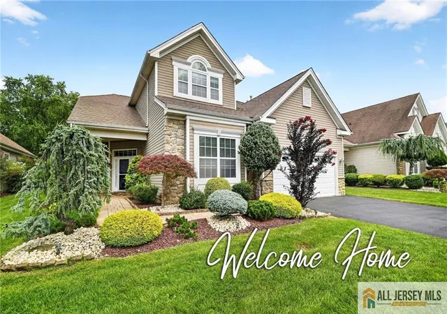 Photo 1 of Single family home for sale at 15 Monarch Rd, Monroe Township, NJ 08831 | MLS# 2770152M | Listing updated on 2026-08-31
