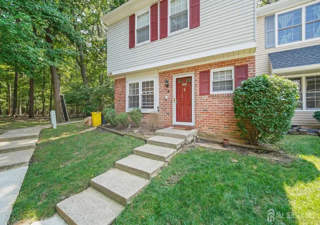 2nd image of 354 N Mcdowell Dr, East Brunswick, NJ 08816 | MLS# 2702937R