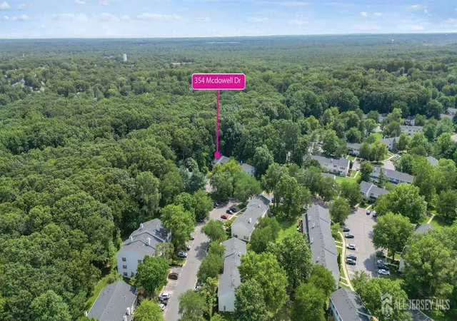 36th image of 354 N Mcdowell Dr, East Brunswick, NJ 08816 | MLS# 2702937R