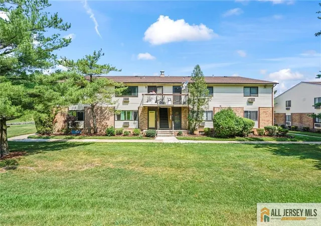 Homes for sale in Woodbridge Proper, NJ | 903 Cricket Ln #903, Woodbridge Proper, NJ 07095 | MLS# 2662398M
