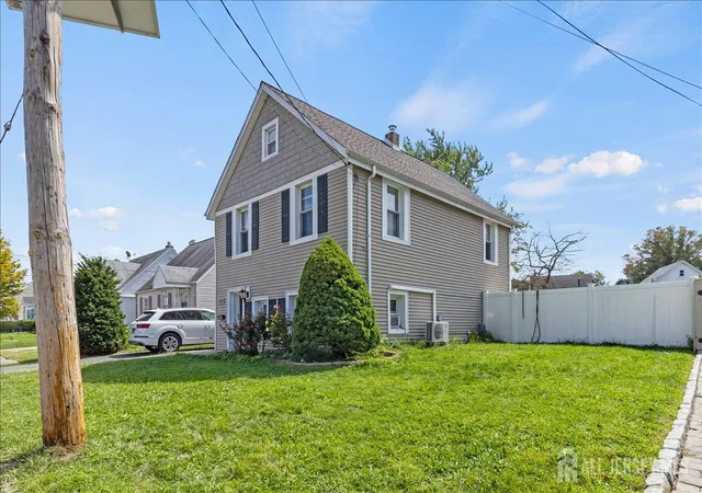 image of 199 Grove Ave, Woodbridge, NJ 07095 | MLS# 2701808R