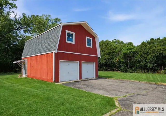 3rd image of 226 Gravel Hill Rd, Monroe Township, NJ 08831 | MLS# 2770149M