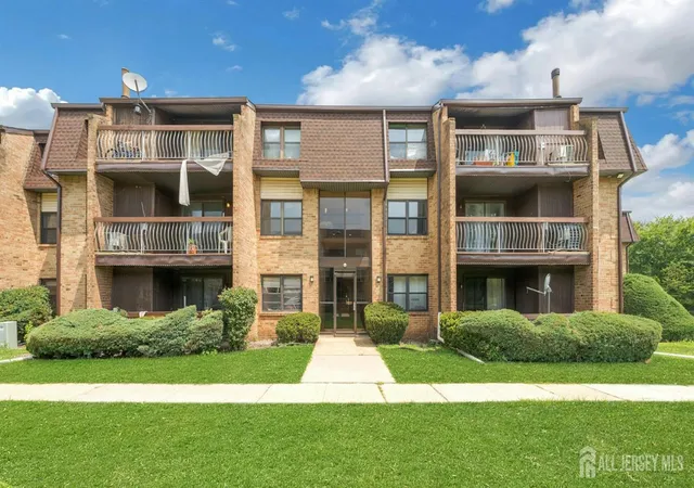 Condo for sale at 1520 Raspberry Ct, Edison, NJ 08817 | MLS# 2701721R