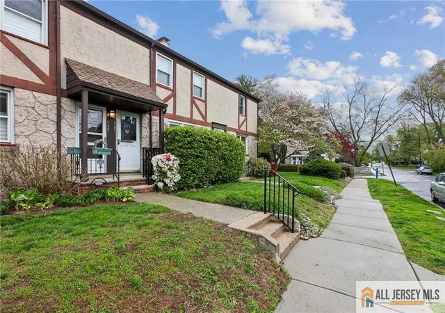 Photo 3 of Townhouse for sale at 149 Rose St, Metuchen, NJ 08840 | MLS# 2661773M | Listing updated on 2026-06-29